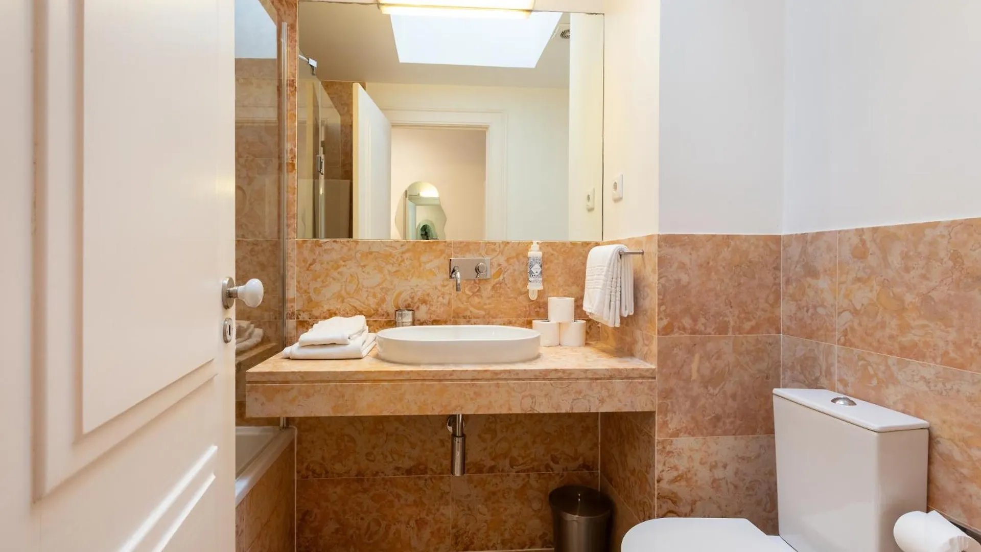 Casas Da Baixa - Jules & Madeleine Διαμέρισμα Lisboa 0*,